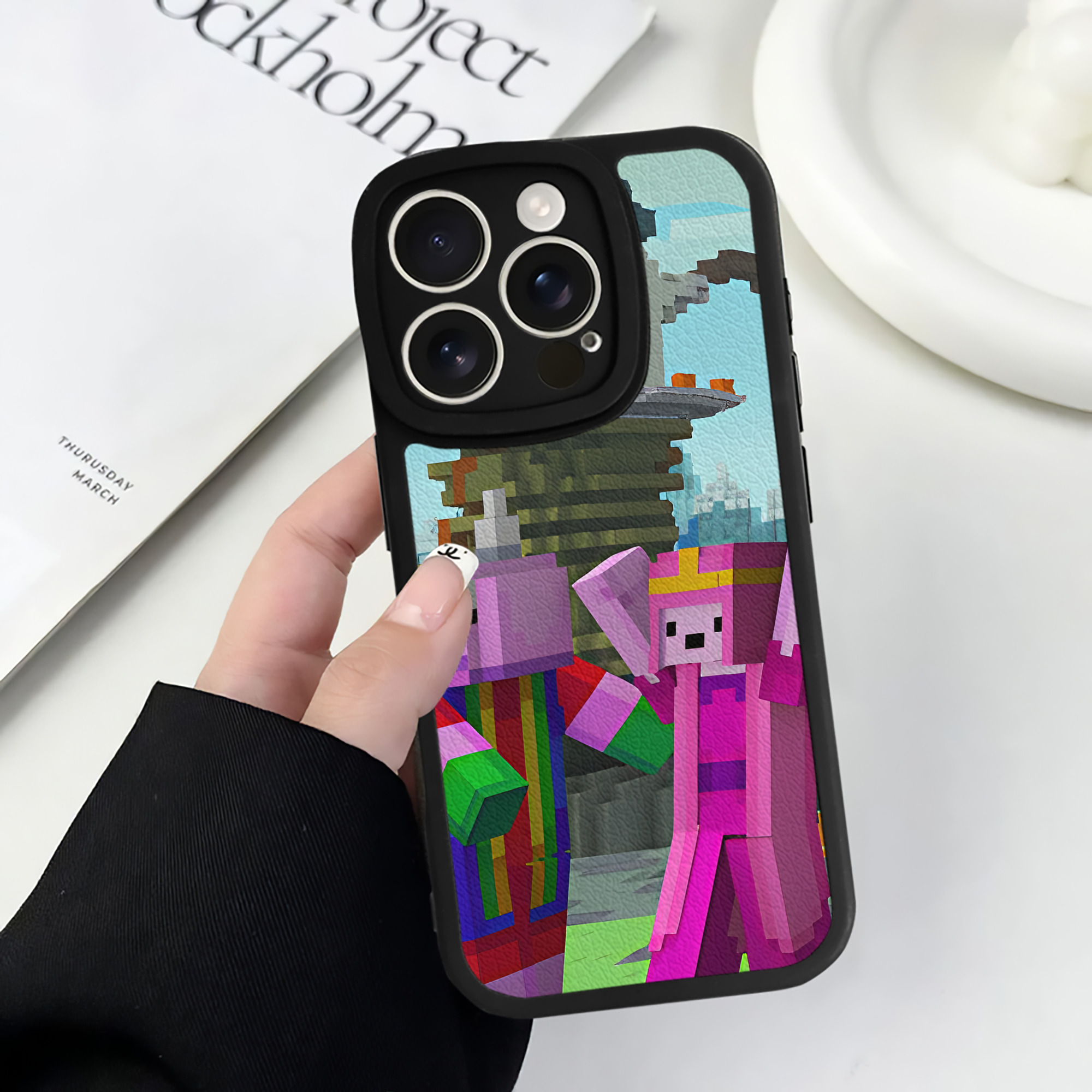 （画像用） マインクラフト ブロックの世界 Minecraft MC Block world 【iPhone 16シリーズ対応】シリコンスマホケース（レザー調） 材質：シリコン